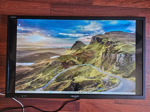 SHARP2014年製　32インチ液晶テレビ（モニタ台無し）　動作確認済み
