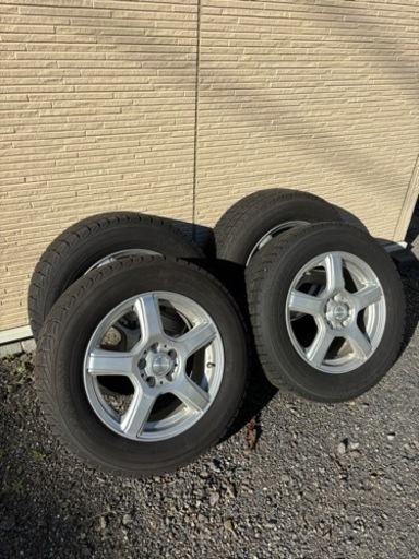 スタッドレスタイヤ&ホイール4本セット