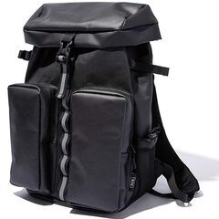 中古　定価11,000円 人気商品 KiU 防水リュックサック ...
