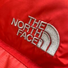 決まりました。Mサイズ The North Face ヌプシ ダウンジャケット ノースフェイス 赤 レッドの画像
