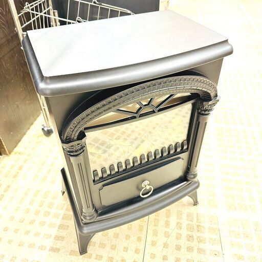 【家具・家電複数購入で割引可】ニトリ ファンヒーター NTL1000K-BK 2017年製 暖炉型