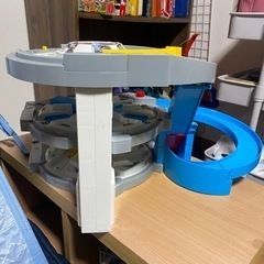 トミカ 立体駐車場の画像