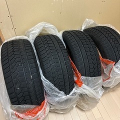 スタッドレスタイヤ　225/55/r17