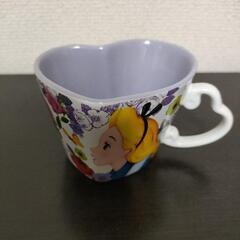 【マグカップ譲ります】アリスのハート型マグカップ