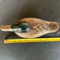 あひるの木製の置物の画像