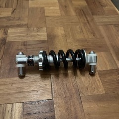 リアサスペンション15cm/750lbs