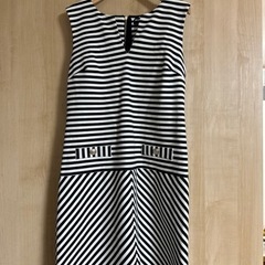 【美品】Karl Lagerfeld ワンピース　ボーダーの画像