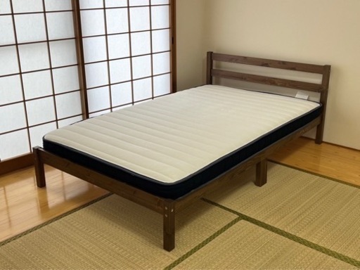 【ニトリ】１週間のみ使用の天然木セミダブルベッド➕マット