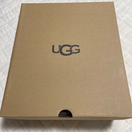 新品UGG 厚底ブーツ　サイズ24cm    UK5  EU38 ?