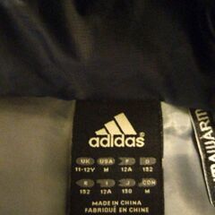 アディダス　ベンチコートの画像