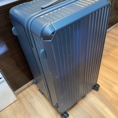 スーツケース　使用回数少ないです