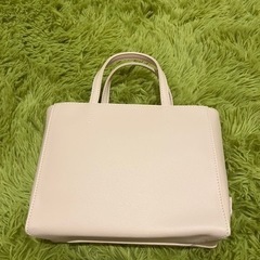 [新品]ピンク色のキタムラハンドバッグの画像