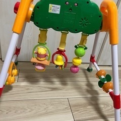 コンビ ベビージムの画像