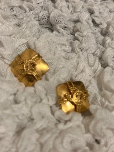 期間限定！CHANEL イヤリング