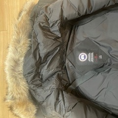 (新品)女性 カナダグースMサイズmontebello parka 値下げしましたの画像