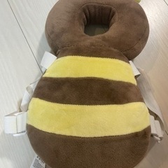 転倒防止　ハチさんクッションの画像