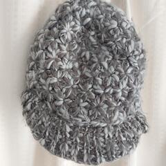 中古　スノボ　レディース　ビーニー（つばあり）の画像