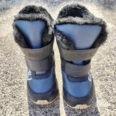 子供用スノーブーツの画像