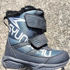 子供用スノーブーツ