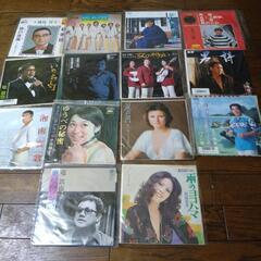 昭和 レコード  約70枚  お売りします。の画像