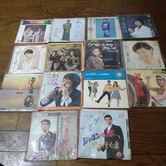 昭和 レコード  約70枚  お売りします。の画像