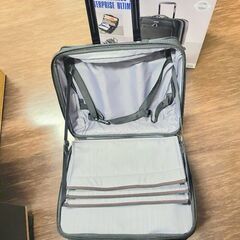 【店頭引き取り限定】大幅値下げ！！サムソナイト スピナーモバイルオフィス　キャスター付きビジネスバッグの画像