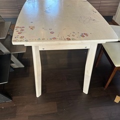 ニトリ　ダイニングテーブル&チェア2脚