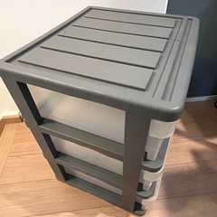 ３段衣装ケースの画像