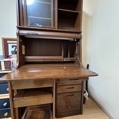 机と椅子のセット