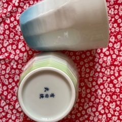 有田焼のカップ２つとホーク15本の画像