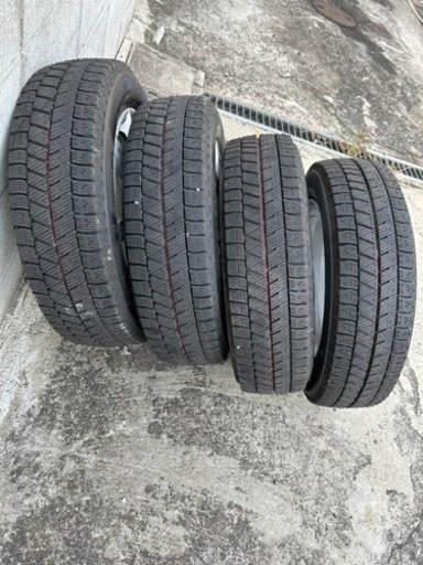 ブリザックVRX3 155/65/14 走行100kmホイール付き中古 23年38週
