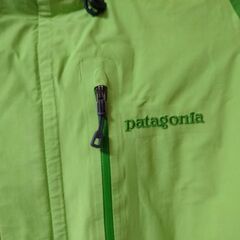 パタゴニア　マウンテンパーカーの画像