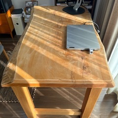 【値下げしました】桜の一枚板で作ったテーブル（引取りのみ）の画像