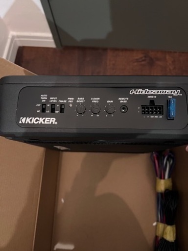 kicker サブウーファーHS10
