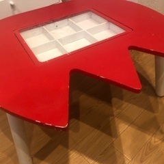 チューリップテーブルの画像