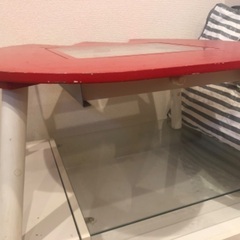 チューリップテーブルの画像