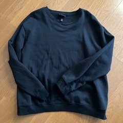 【交渉中】H&M メンズXL 黒トレーナー