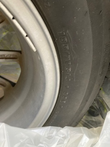 スタッドレス（ホイール付き）　ブリザック 185/70R14