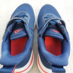 子供用の靴　20cmの画像