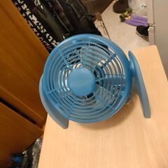 ミニ扇風機　サーキュレーター　約30センチの画像