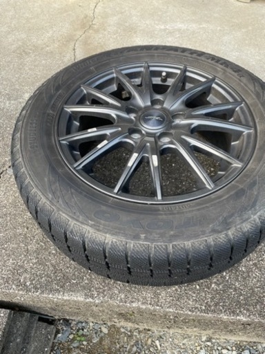 ホイール付きスタッドレスタイヤ　205/60R16