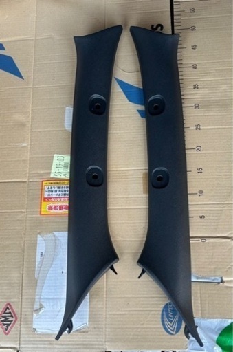 新車200系　ハイエースダークプライム2 ピラー