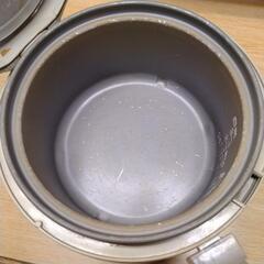 Mitsubishi 三菱 3合炊きマイコンジャー おむすびジャーの画像