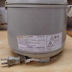 Mitsubishi 三菱 3合炊きマイコンジャー おむすびジャーの画像