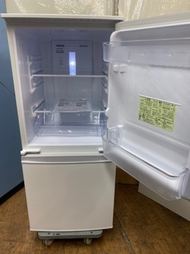 I383 2020年製の美品！ SHARP 冷蔵庫 (137L) 動作確認済 クリーニング 