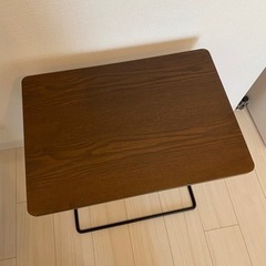 LOWYA サイドテーブルの画像