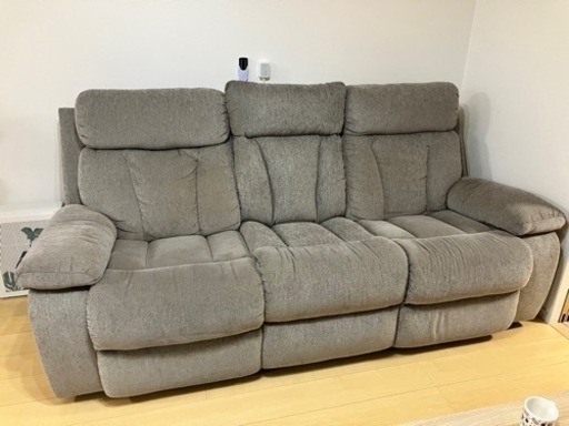 【美品】イエローボックス沖縄 リクライニングソファ、輸入家具