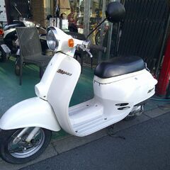 東京発！イタリアのベスパ風なホンダ製2サイクルジョルノでビンテージスクータールックの画像