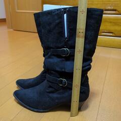 ショートブーツの画像