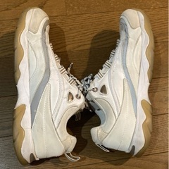 F ILA スニーカー　25㎝の画像